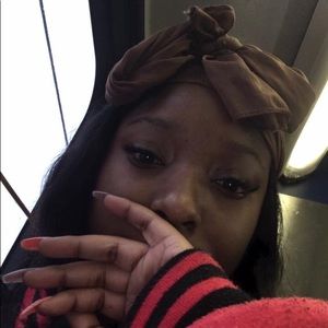 Meet your Posher, Deanna